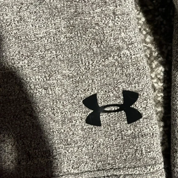 Cropped funnel neck Cropped Under Armour Hoodie - Picture 4 of 4